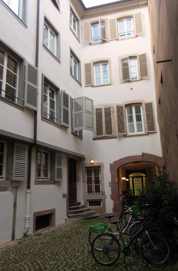 Appartement Typique Et Cosy A Deux Pas De La Cathedrale Strasbourg Extérieur photo